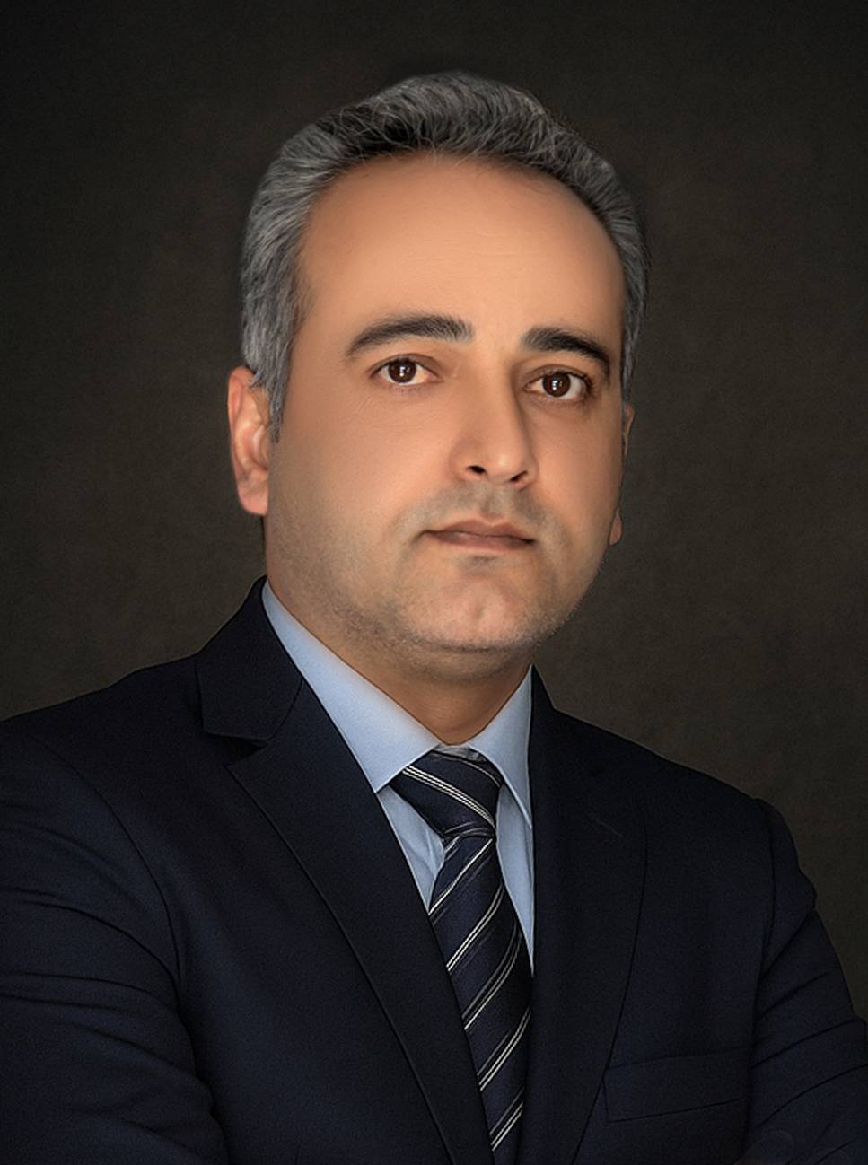 آقای رحیم نادری مدیر مالی مجتمع تولیدی صنعتی مهندس رضاپور